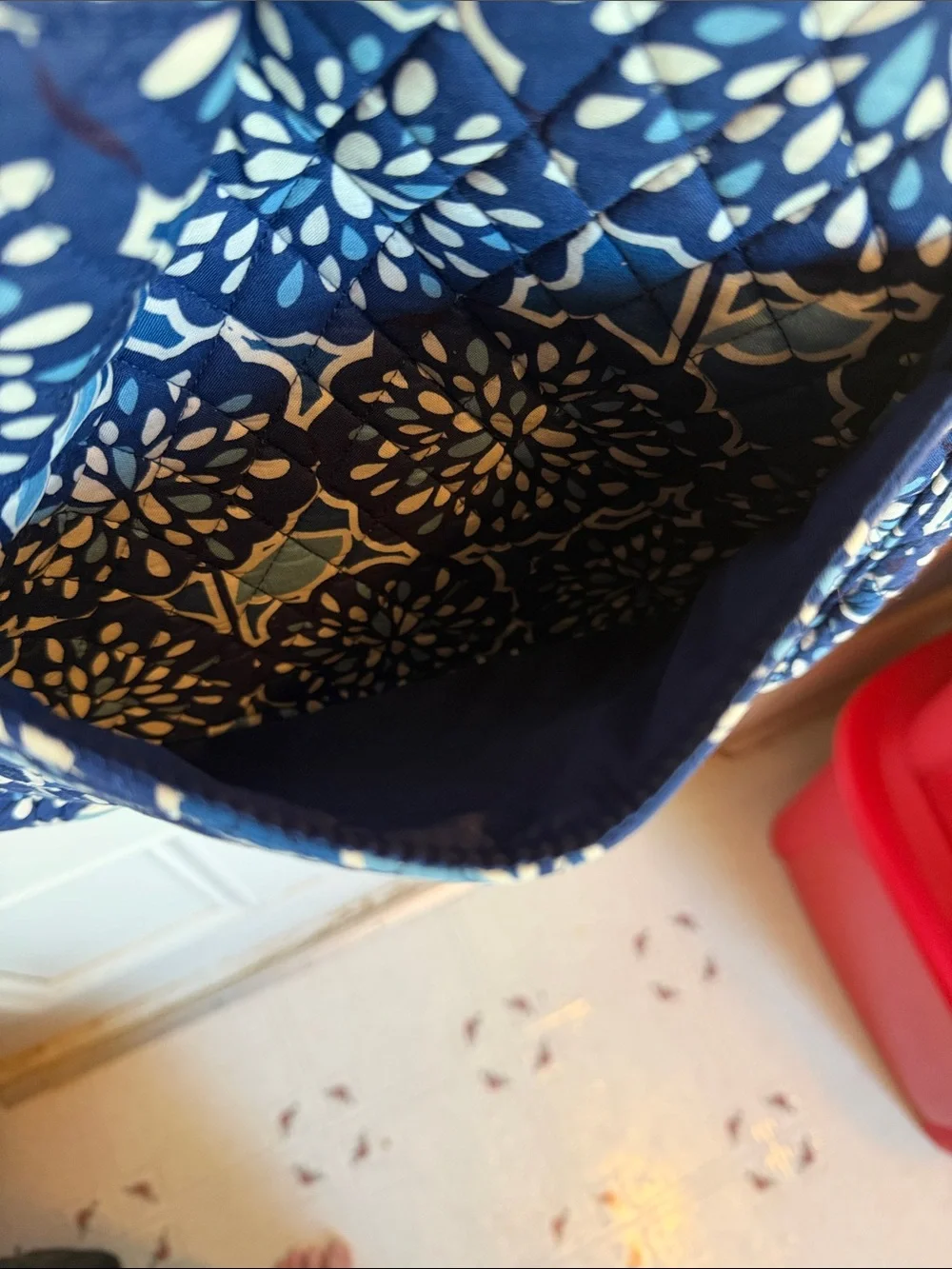 Vera Bradley Blue Floral Crossbody Shoulder Bag - Picture 6 of 9